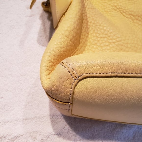 Coach Small Yellow Shoulder Bag - Picture 5 of 9